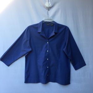 EUC Eddie Bauer French Blue Button Down SzXLT